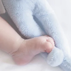 Augustin le lapin tout doux bleu ciel