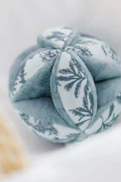 Balle sensorielle Imprimé inspiration Toile de Jouy bleu