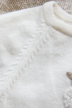 Pull Ecru broderie mouton