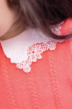 Pull Praline col broderie anglaise