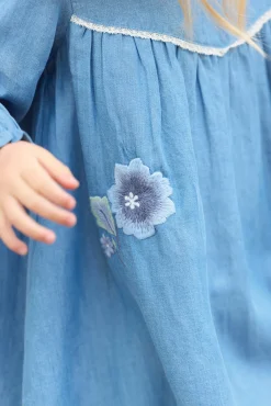 Robe Chambray broderies