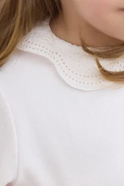 T-shirt Rose pâle col dentelle